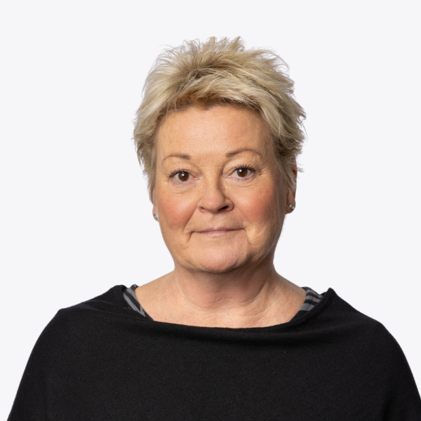 Porträtt av löne- och redovisningskonsult på Talenoms kontor i Kungälv.
